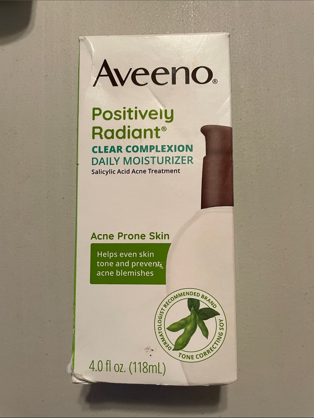 Aveeno Positively Radiant Clear Complexion Daily Moisturizer - Green